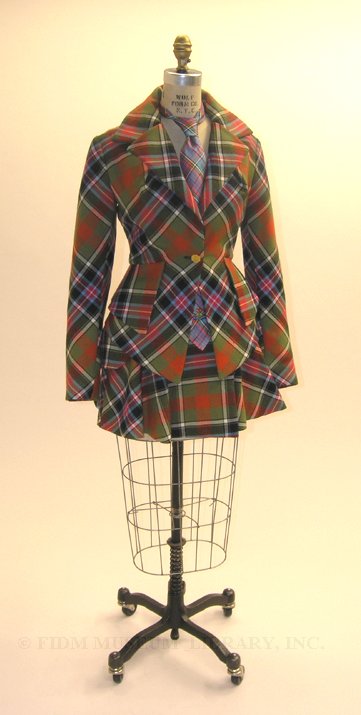un millón Centrar Deseo From the Archives: Vivienne Westwood suit - FIDM Museum