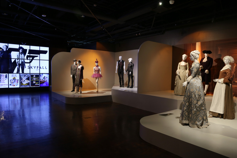 Fancy dress - FIDM Museum